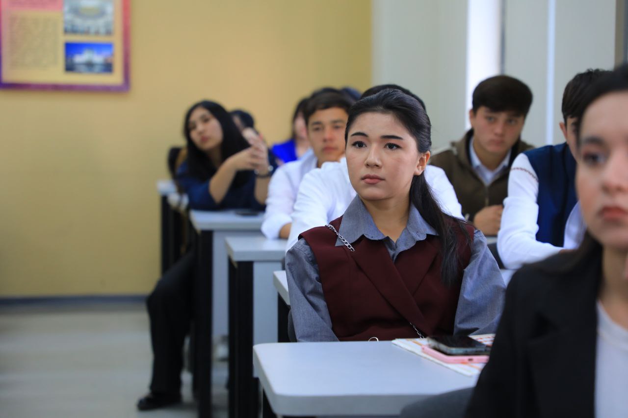 Toshkent arxitektura-qurilish universitetining strategik rivojlantirish bo‘yicha birinchi prorektori A.Abdukarimov Student Union faollari bilan ochiq muloqot shaklidagi davra suhbatini o‘tkazdi